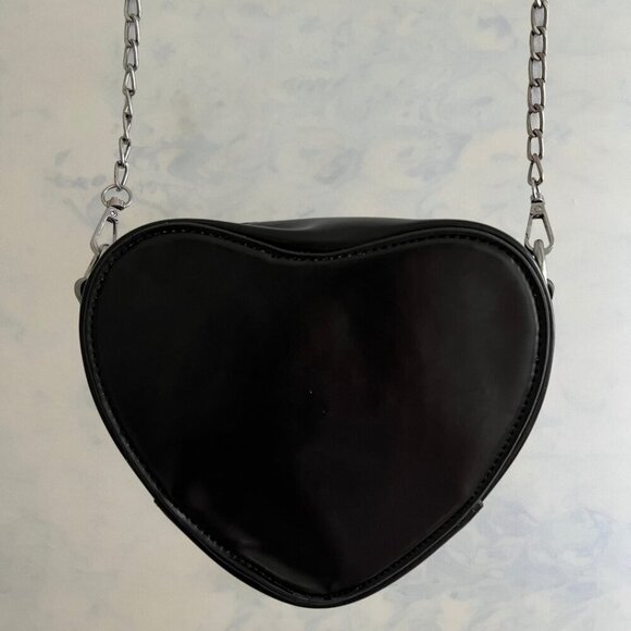 Black Gothic Heart Shaped Blade Zipper Chain Shoulder Bag Purse - Picture 3 of 7